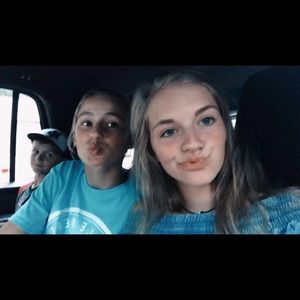 Meet your Posher, Libby